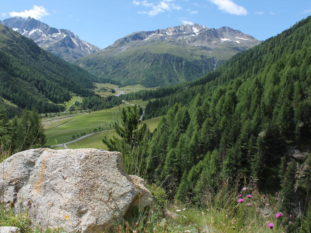 Tranquil Holiday Home In Livigno Italy Near Ski Area Bagian luar foto