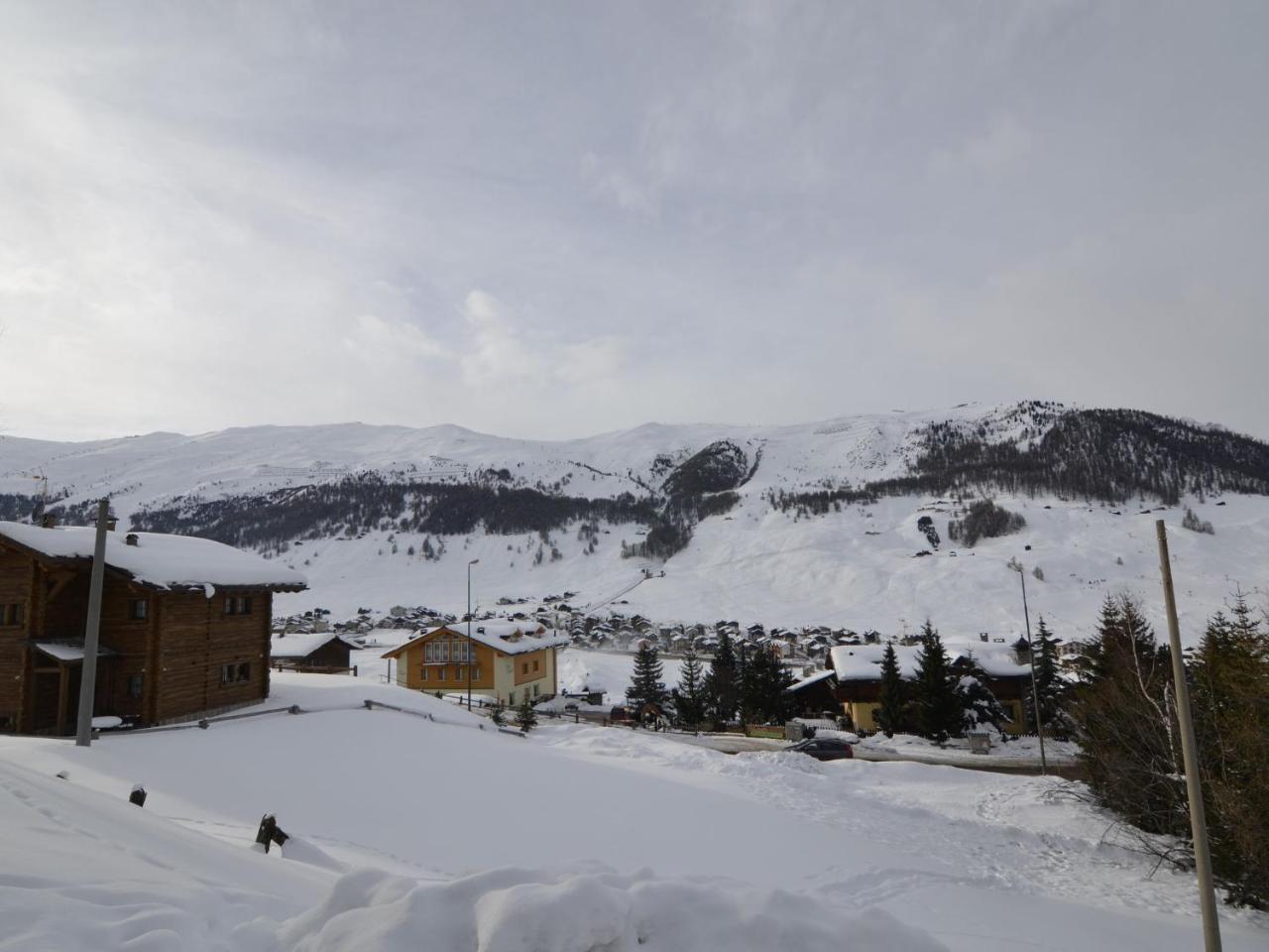 Tranquil Holiday Home In Livigno Italy Near Ski Area Bagian luar foto